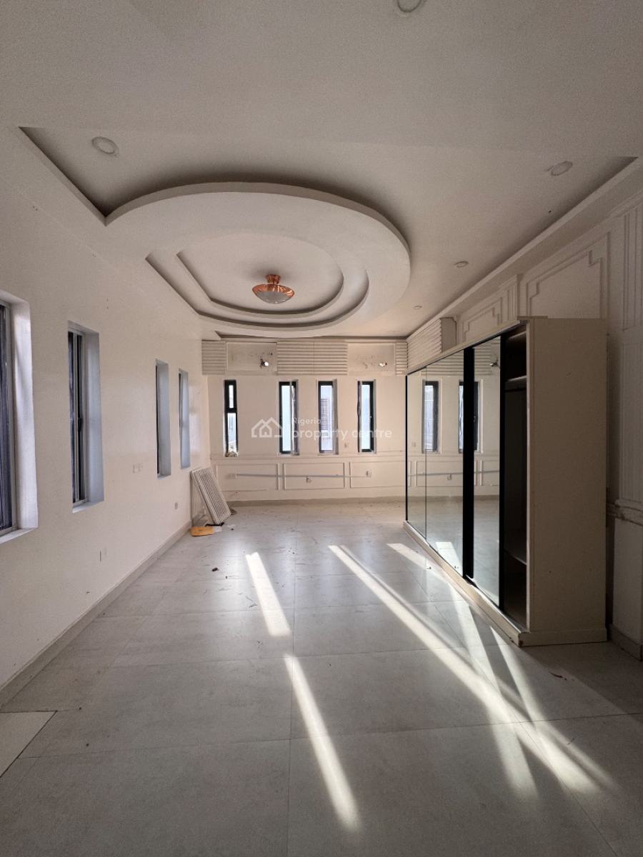 𝐌𝐀𝐈𝐍𝐓𝐀𝐈𝐍𝐄𝐃 5 𝐁𝐄𝐃𝐑𝐎𝐎m 𝐃𝐄𝐓𝐀𝐂𝐇𝐄𝐃 𝐃𝐔𝐏𝐋𝐄𝐗, Osapa, Lekki, Lagos, Detached Duplex for Rent