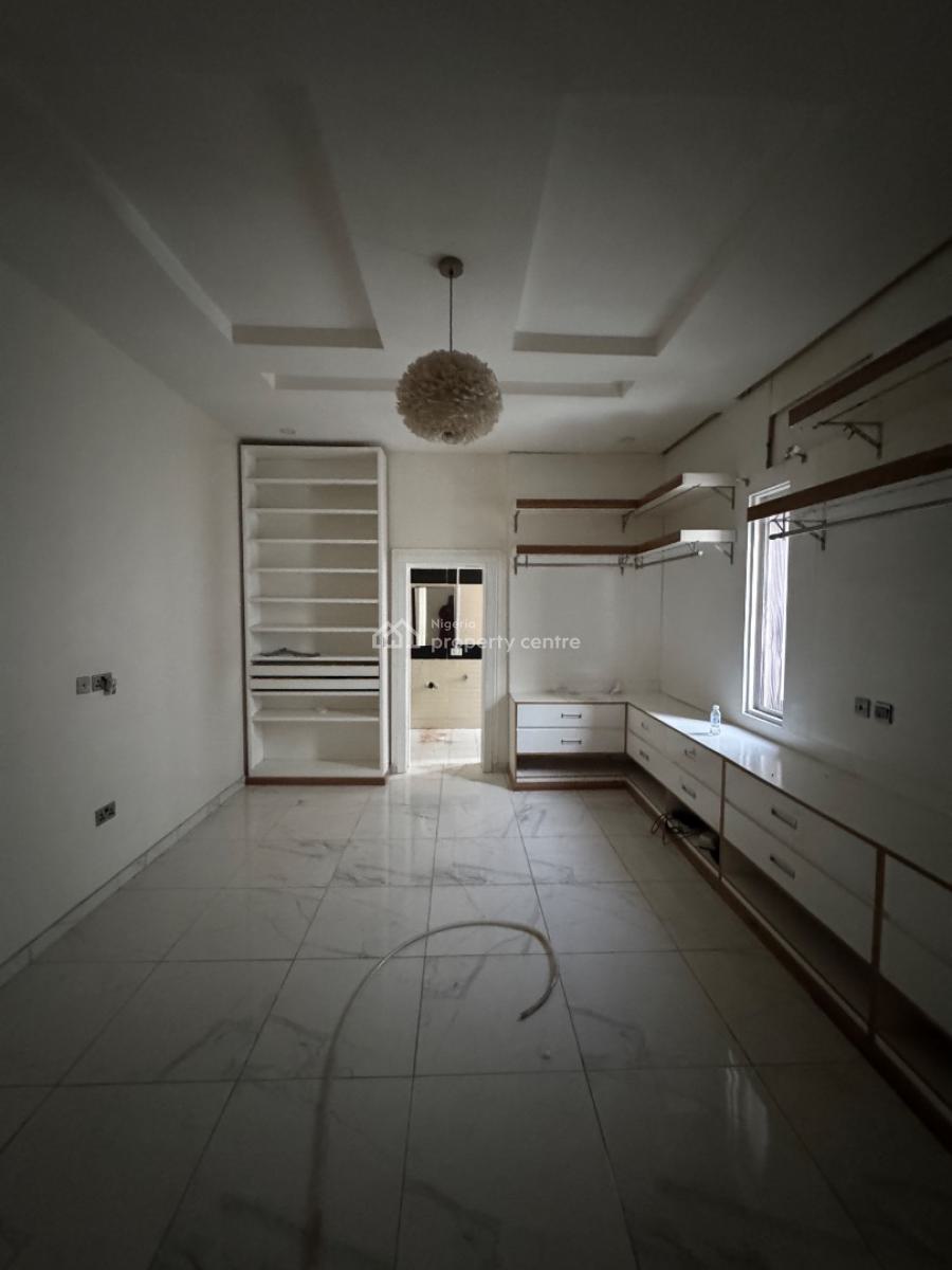 𝐌𝐀𝐈𝐍𝐓𝐀𝐈𝐍𝐄𝐃 5 𝐁𝐄𝐃𝐑𝐎𝐎m 𝐃𝐄𝐓𝐀𝐂𝐇𝐄𝐃 𝐃𝐔𝐏𝐋𝐄𝐗, Osapa, Lekki, Lagos, Detached Duplex for Rent