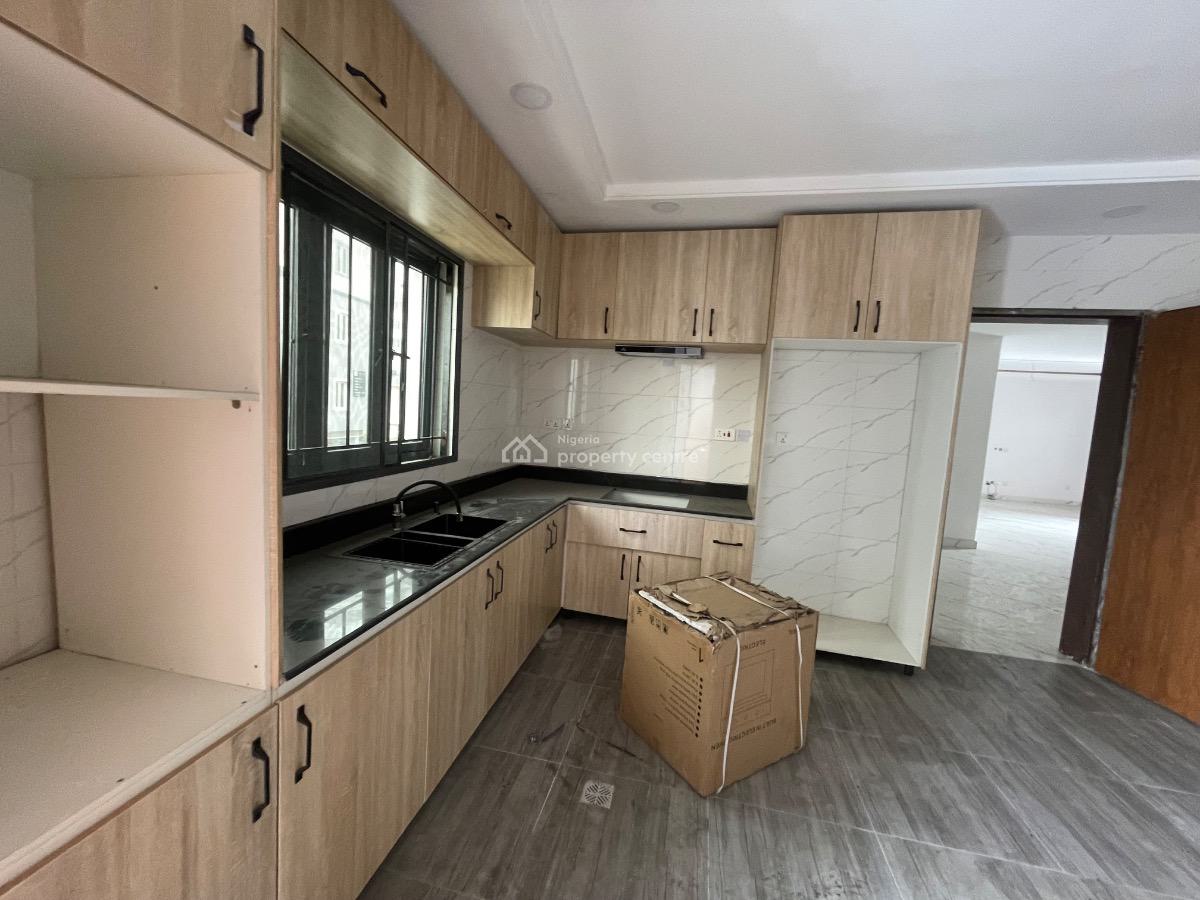 Block of Flats (8 Units of 3-bedroom Apartments, Lekki Right, Lekki Phase 1, Lekki, Lagos, House for Rent