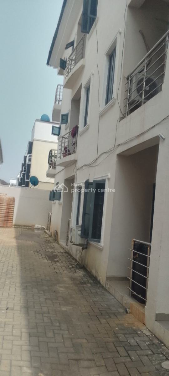 a Standard 2 Bedroom Apartment, Lekki County Homes, Ikota, Lekki, Lagos, Flat / Apartment for Rent