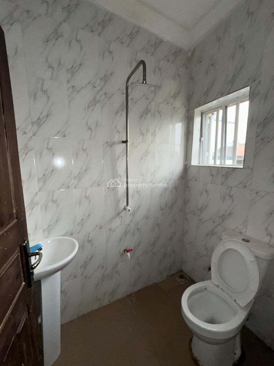 Very Sweet and Lovable Sharp  2 Bedroom Apartment, Alashela Royal Estate, Ogombo, Ajah, Lagos, Flat / Apartment for Rent