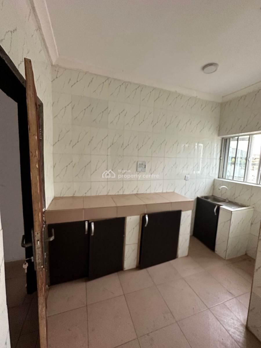 Very Sweet and Lovable Sharp  2 Bedroom Apartment, Alashela Royal Estate, Ogombo, Ajah, Lagos, Flat / Apartment for Rent