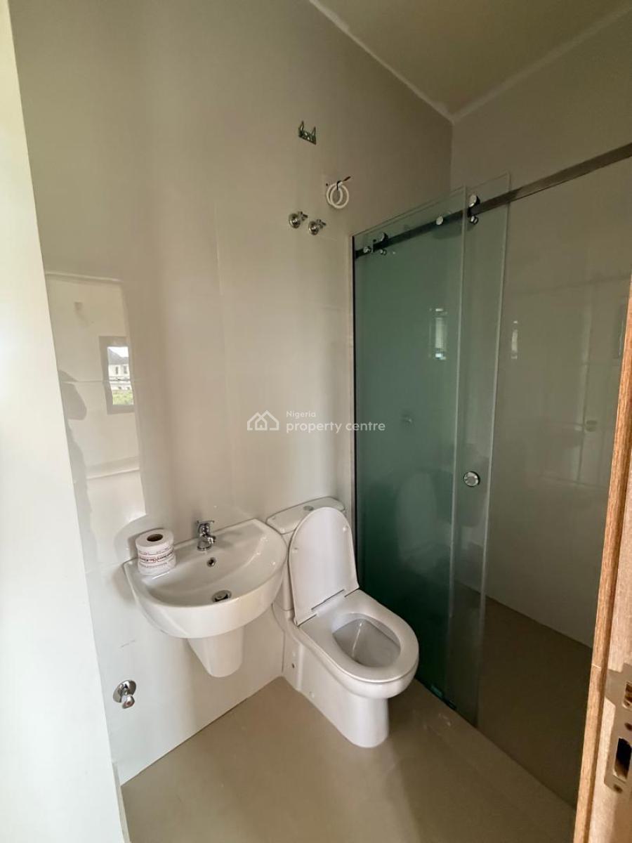 2 Bedroom Flat for Distress, Beechwood Estate Lakowe, Ibeju Lekki, Lagos, Block of Flats for Sale