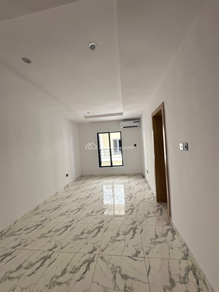 Neatly Built 3 Bedroom Penthouse with Bq, Pool & Gym, Lekki Phase 1, Lekki, Lagos, House for Rent