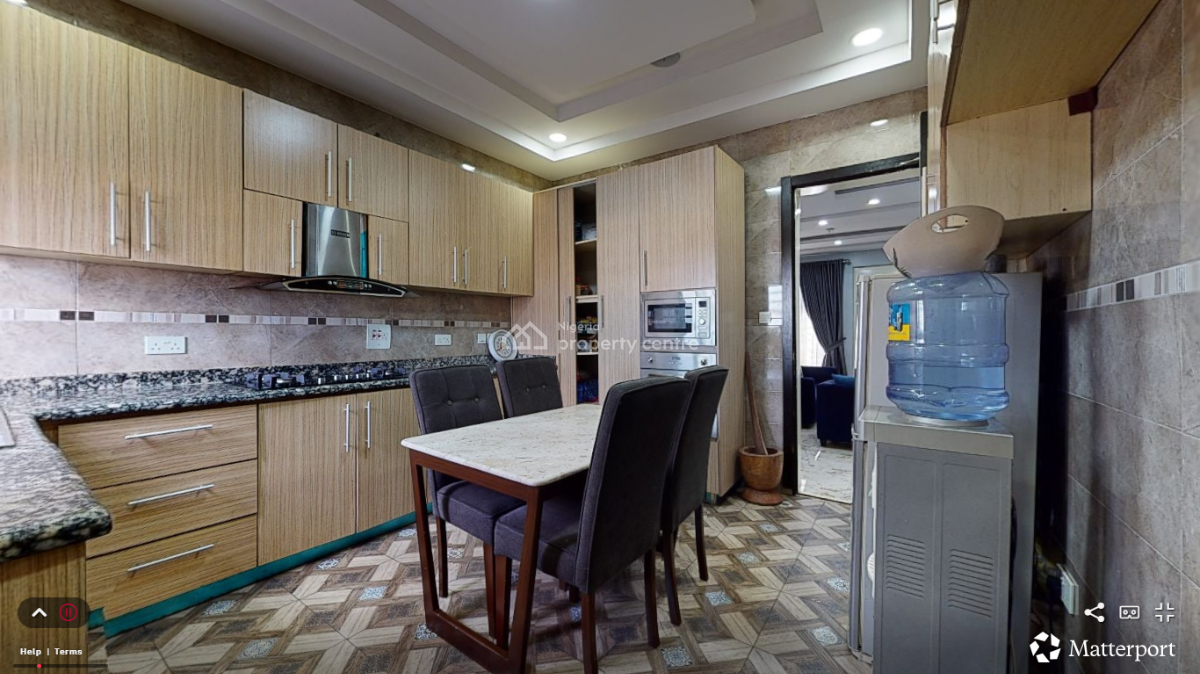 Exquisite 3 Bedroom Apartment with Bq, Alagomeji, Yaba, Lagos, Flat / Apartment for Sale