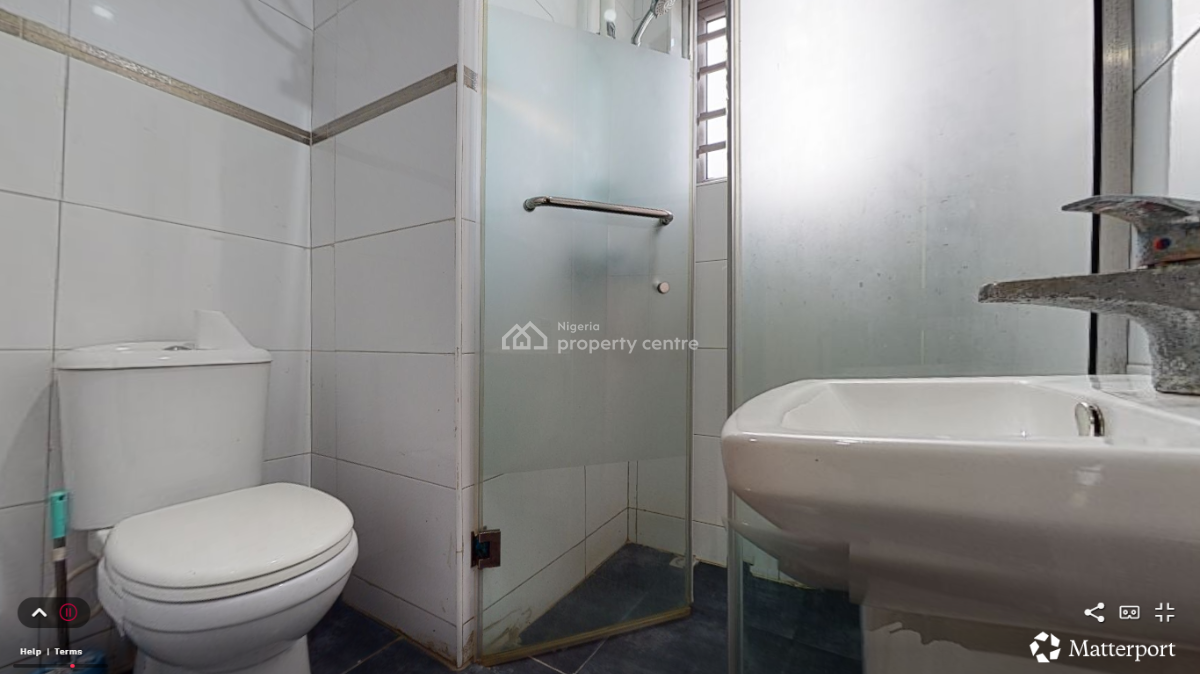 Exquisite 3 Bedroom Apartment with Bq, Alagomeji, Yaba, Lagos, Flat / Apartment for Sale