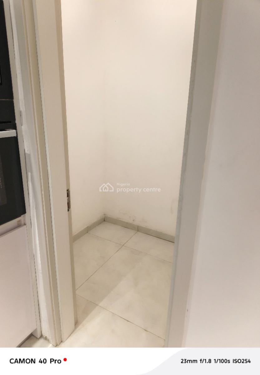 Luxury 2 Bedroom Flat, Off Amodu Bello Street, Victoria Island (vi), Lagos, Flat / Apartment for Sale