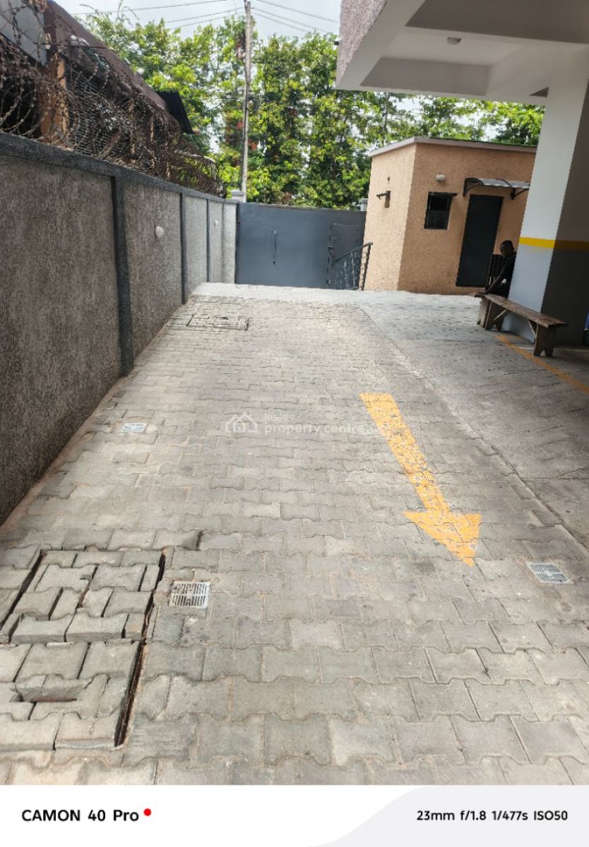 Luxury 2 Bedroom Flat, Off Amodu Bello Street, Victoria Island (vi), Lagos, Flat / Apartment for Sale