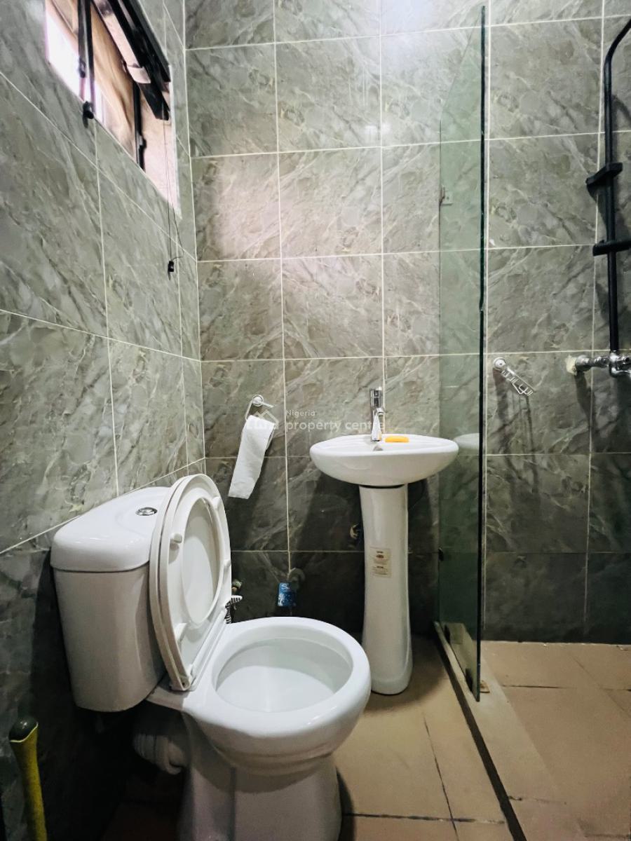 2 Bedroom Apartment, Ologolo, Lekki, Lagos, Flat / Apartment for Rent