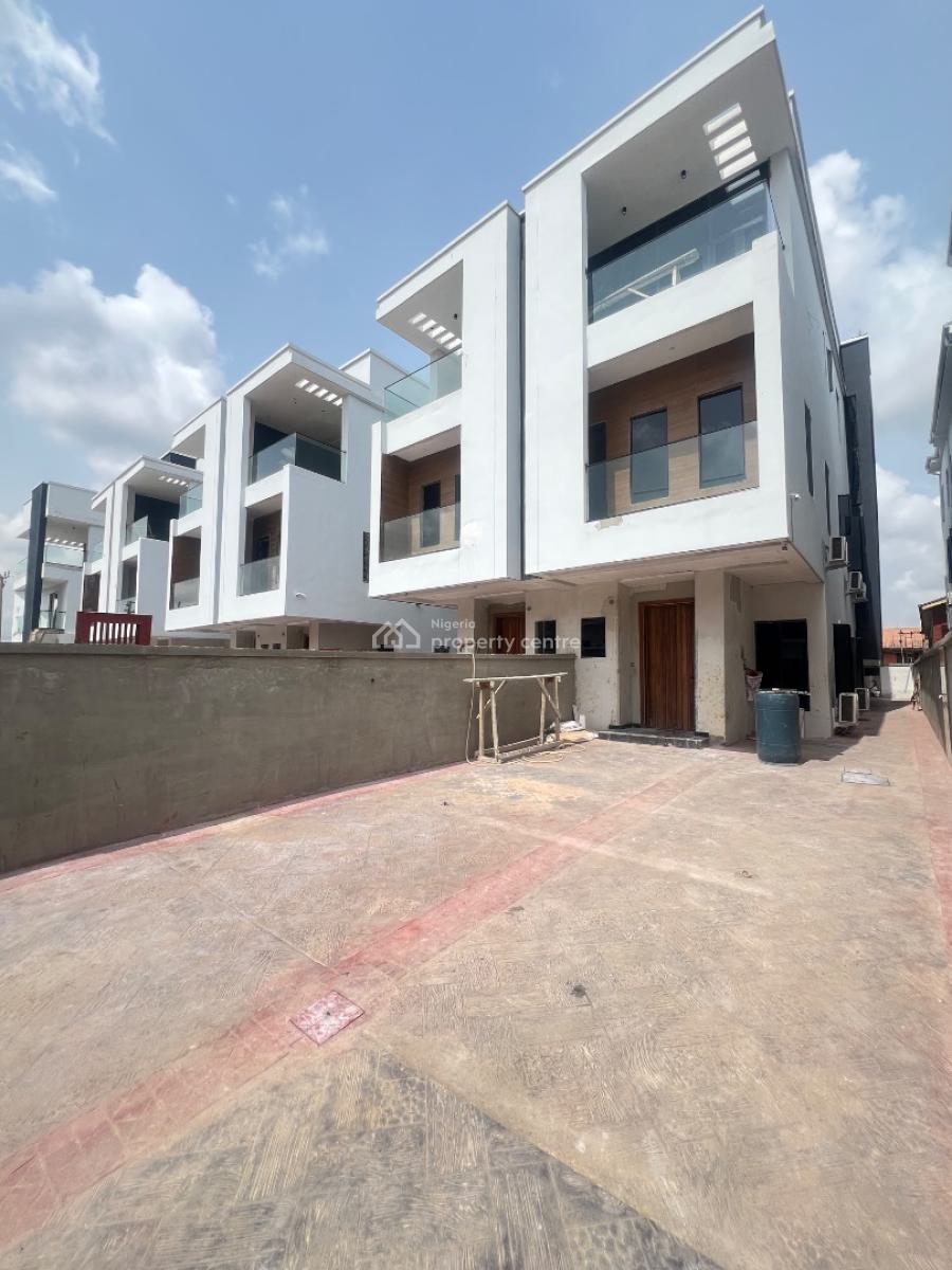 5 Bedrooms Semi Detached Duplex with Bq, Gra, Ogudu, Lagos, Semi-detached Duplex for Sale