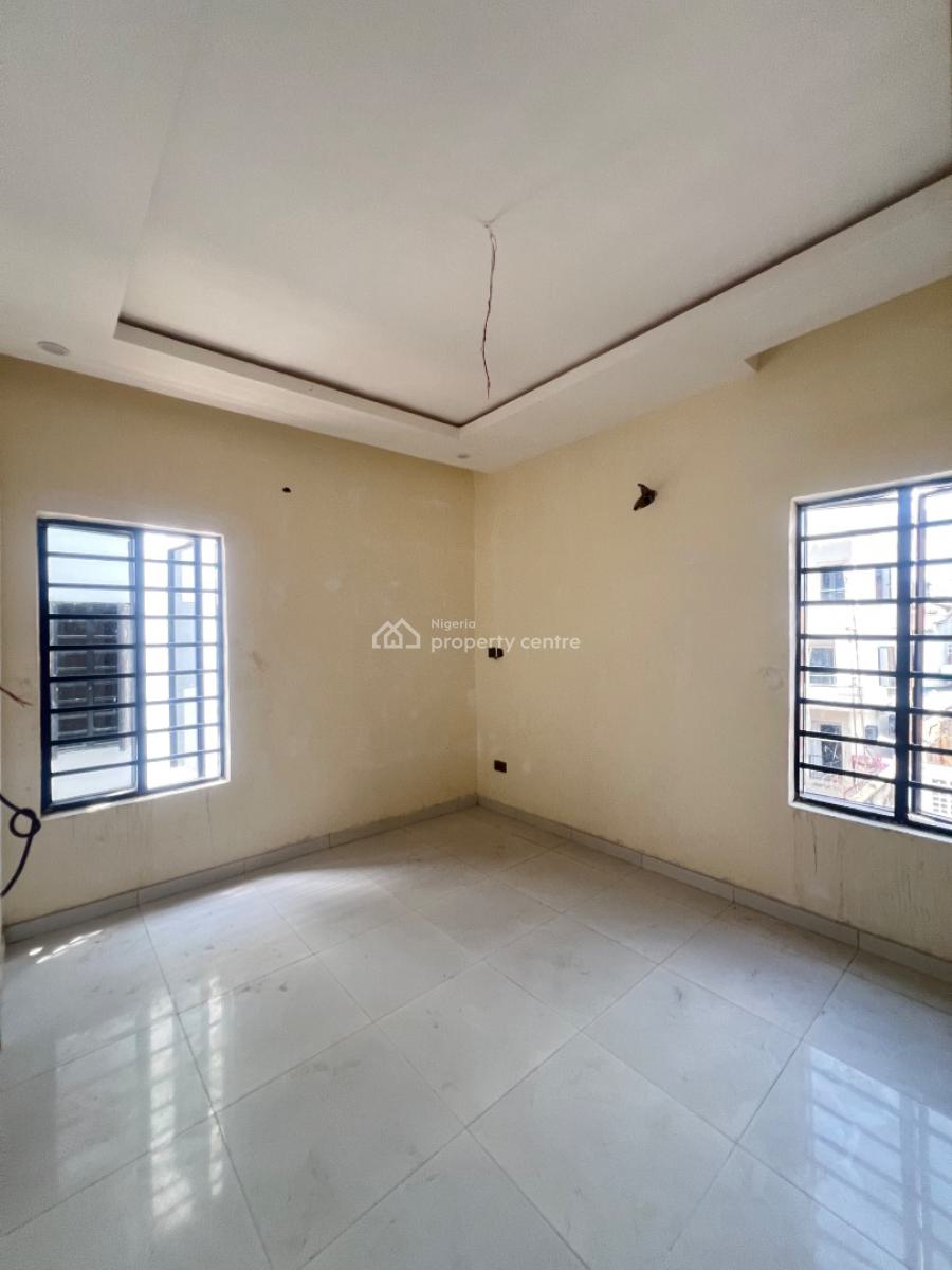 5 Bedrooms Semi Detached Duplex with Bq, Gra, Ogudu, Lagos, Semi-detached Duplex for Sale