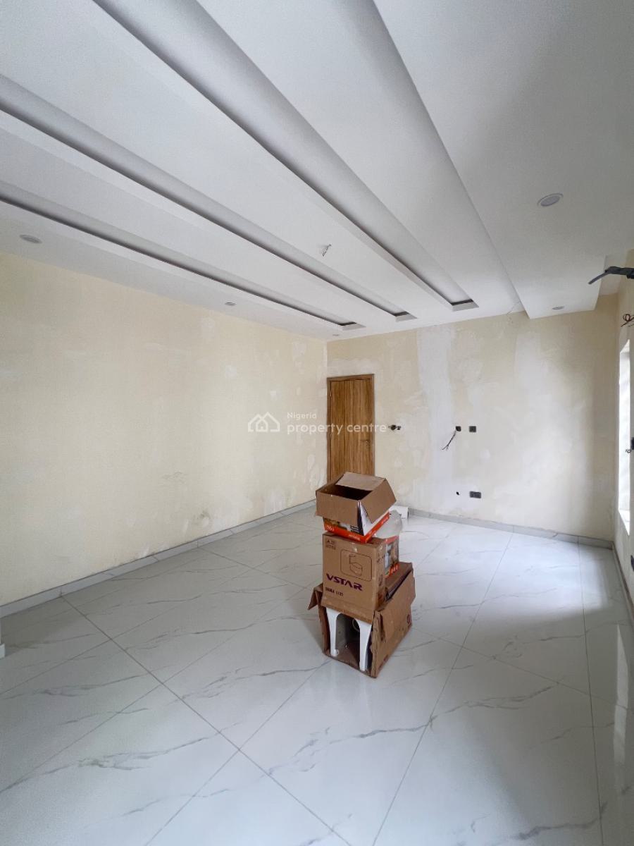 5 Bedrooms Semi Detached Duplex with Bq, Gra, Ogudu, Lagos, Semi-detached Duplex for Sale