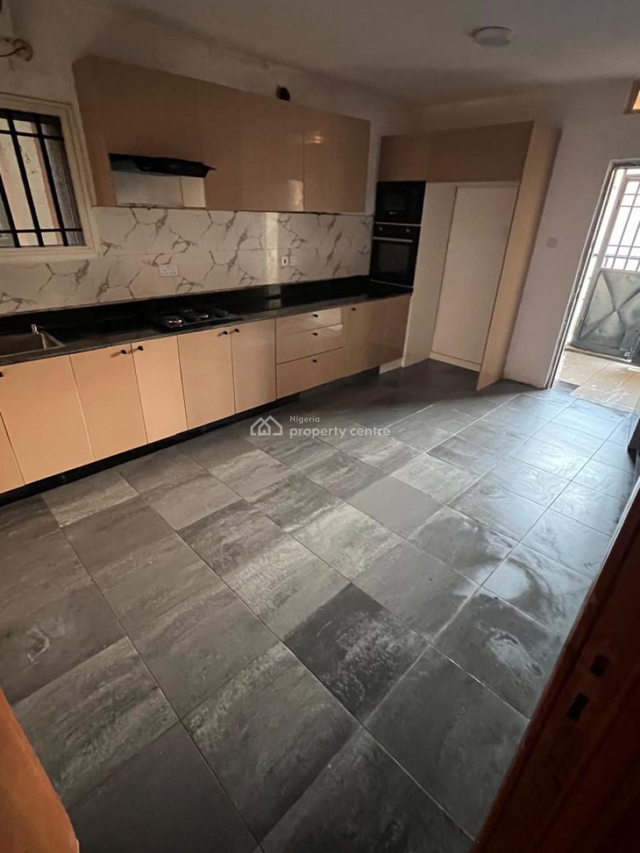 Beautiful Solid and Very Spacious 3 and 4 Bedroom Maisonette with Bq, Off Admiralty Way, Lekki Phase 1, Lekki, Lagos, Terraced Duplex for Rent