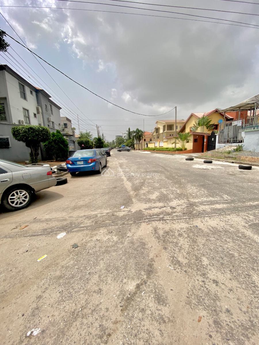 Beautiful Solid and Very Spacious 3 and 4 Bedroom Maisonette with Bq, Off Admiralty Way, Lekki Phase 1, Lekki, Lagos, Terraced Duplex for Rent