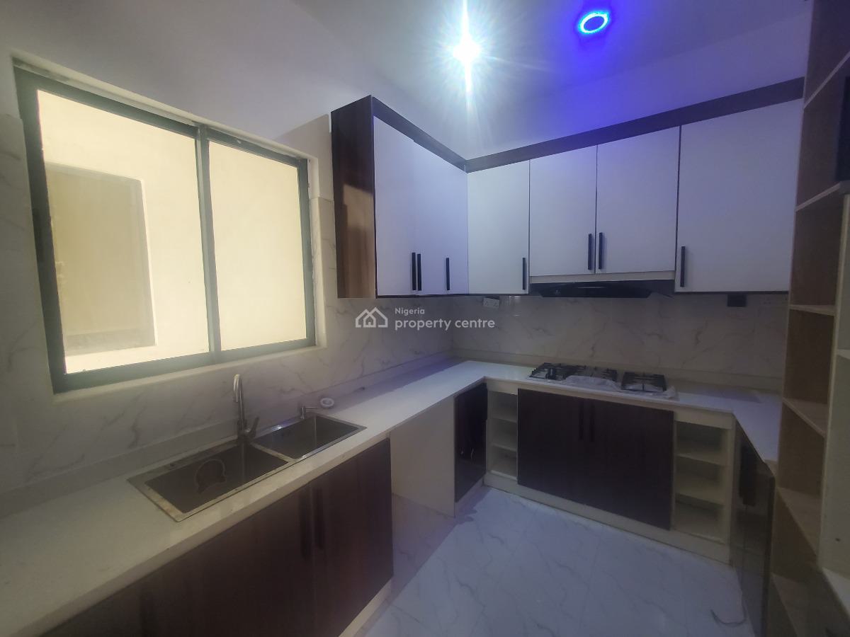 Well Maintained Serviced 2-bedroom Apartment with Swimming Pool and Gy, Off Kunsela Road, Ikate, Lekki, Lagos, Flat / Apartment for Rent