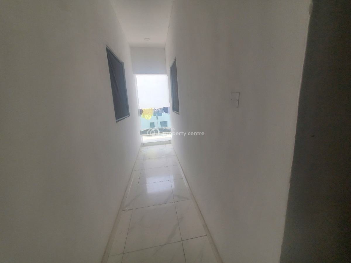 Well Maintained Serviced 2-bedroom Apartment with Swimming Pool and Gy, Off Kunsela Road, Ikate, Lekki, Lagos, Flat / Apartment for Rent