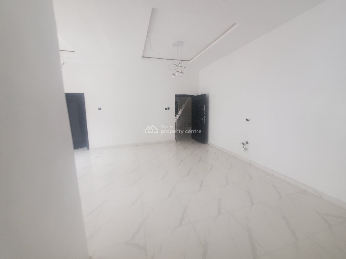 Well Maintained Serviced 2-bedroom Apartment with Swimming Pool and Gy, Off Kunsela Road, Ikate, Lekki, Lagos, Flat / Apartment for Rent