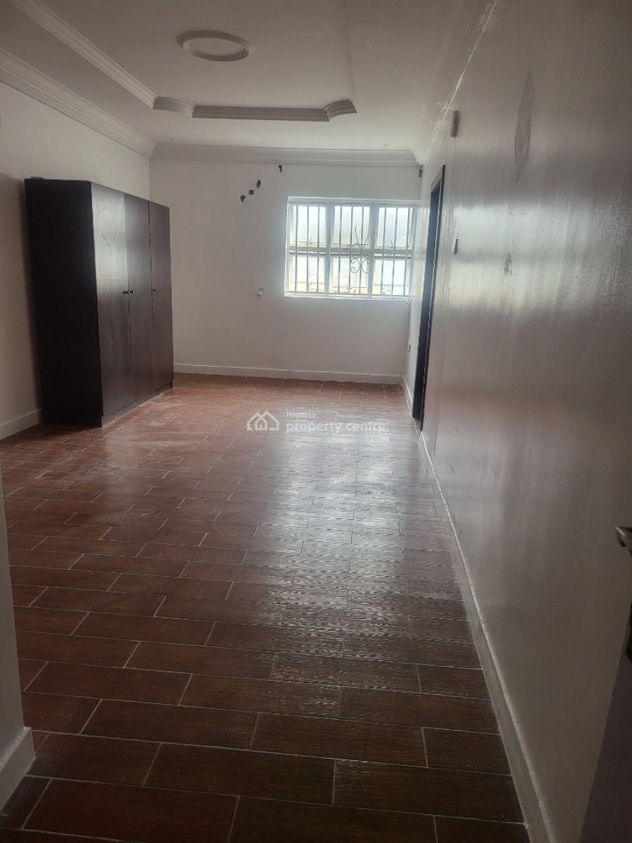 Spacious Self Contain (upstairs), Central Lekki Estate Marwa, Lekki Phase 1, Lekki, Lagos, Self Contain (single Rooms) for Rent