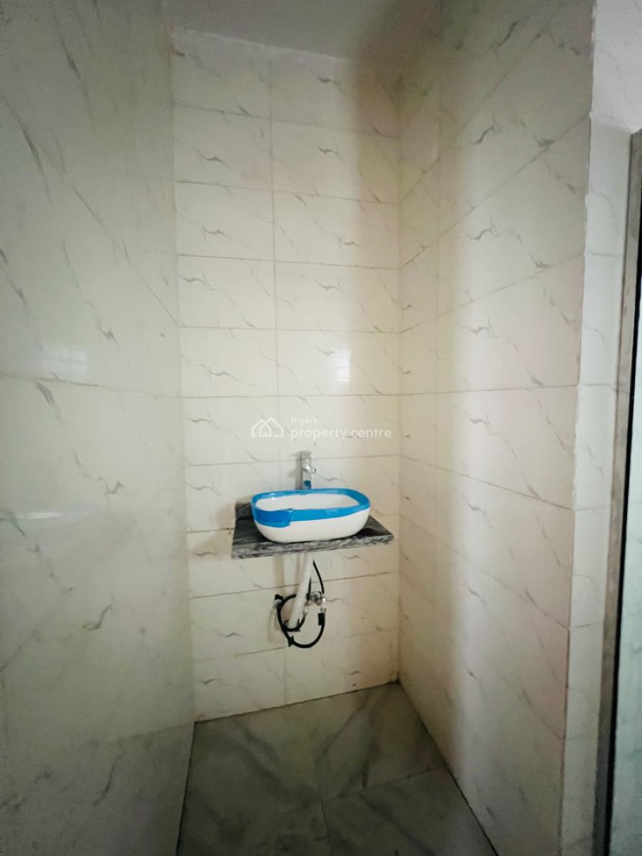 1 Bedroom Apartment, Ologolo, Lekki, Lagos, Flat / Apartment for Sale