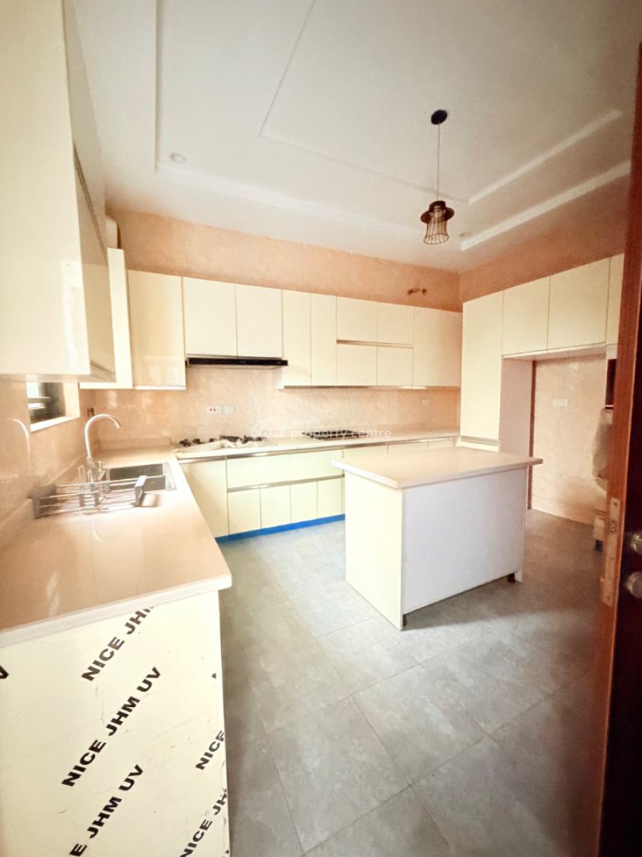 Simple 5 Bedroom Fully Detached Duplex with a Room Bq, Gra Phase 2, Magodo, Lagos, Detached Duplex for Sale