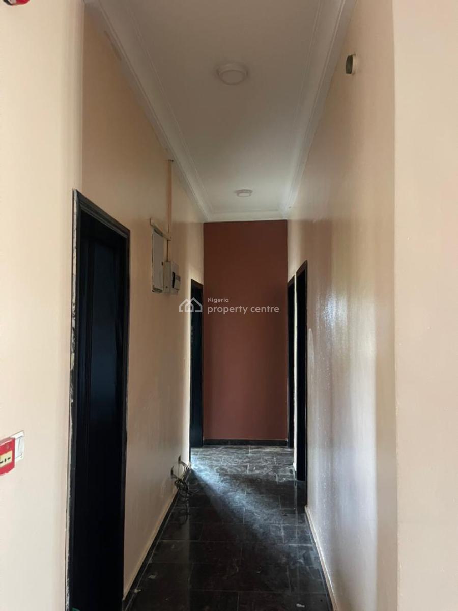 Spacious 3 Bedroom Apartment, Lekki Phase 1, Lekki, Lagos, Flat / Apartment for Rent
