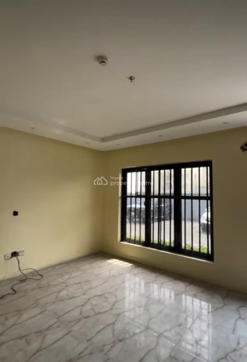 Well-finished and Serviced 4 Bedroom En-suite Townhouse with an Enclos, Lekki Phase 1, Lekki, Lagos, Terraced Duplex for Rent
