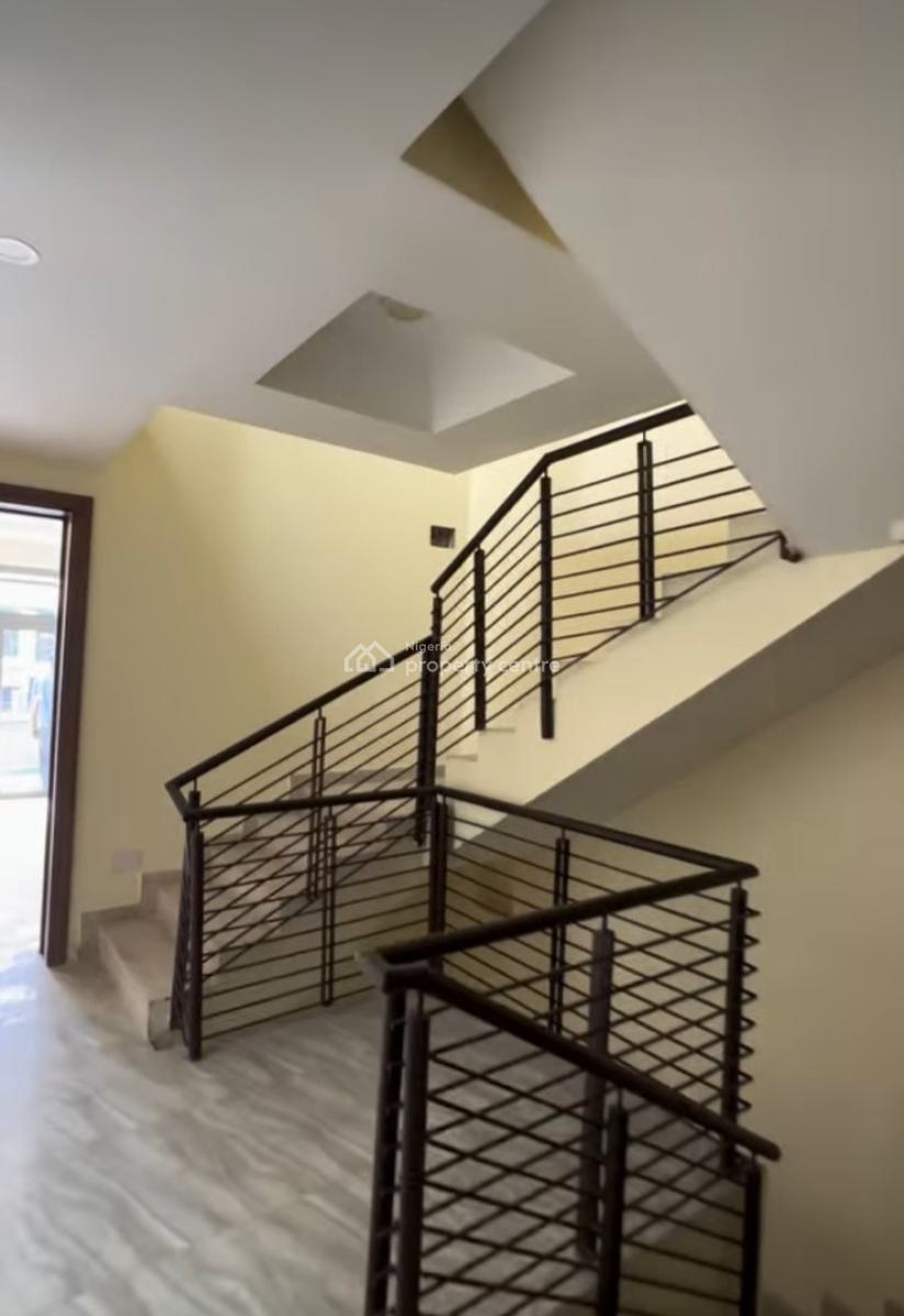 Well-finished and Serviced 4 Bedroom En-suite Townhouse with an Enclos, Lekki Phase 1, Lekki, Lagos, Terraced Duplex for Rent