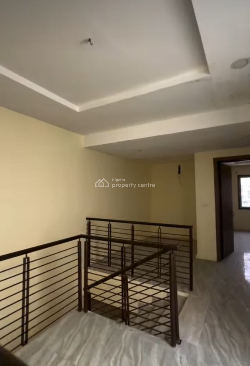 Well-finished and Serviced 4 Bedroom En-suite Townhouse with an Enclos, Lekki Phase 1, Lekki, Lagos, Terraced Duplex for Rent