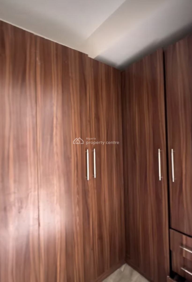 Well-finished and Serviced 4 Bedroom En-suite Townhouse with an Enclos, Lekki Phase 1, Lekki, Lagos, Terraced Duplex for Rent