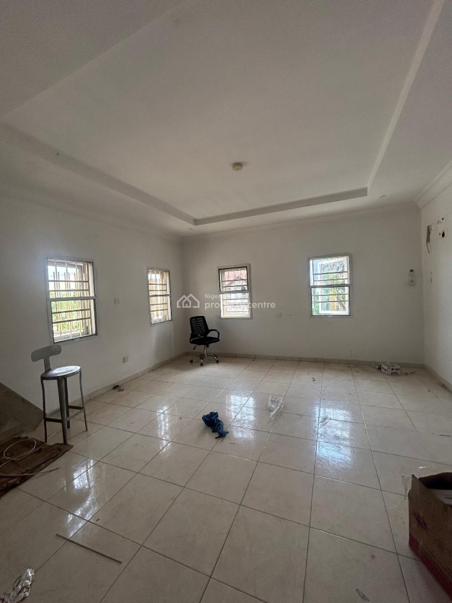Well Maintained Five (5) Bedroom Semi Detached House, Lekki Phase 1, Lekki, Lagos, Semi-detached Duplex for Rent