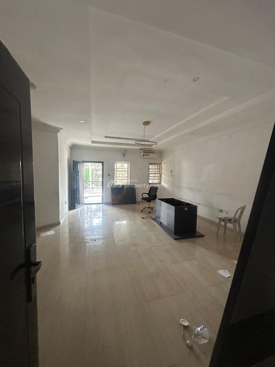 Well Maintained Five (5) Bedroom Semi Detached House, Lekki Phase 1, Lekki, Lagos, Semi-detached Duplex for Rent