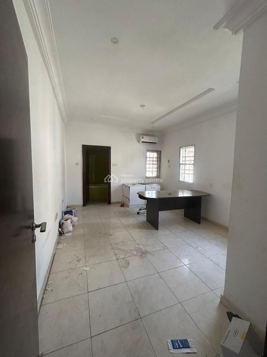 Well Maintained Five (5) Bedroom Semi Detached House, Lekki Phase 1, Lekki, Lagos, Semi-detached Duplex for Rent