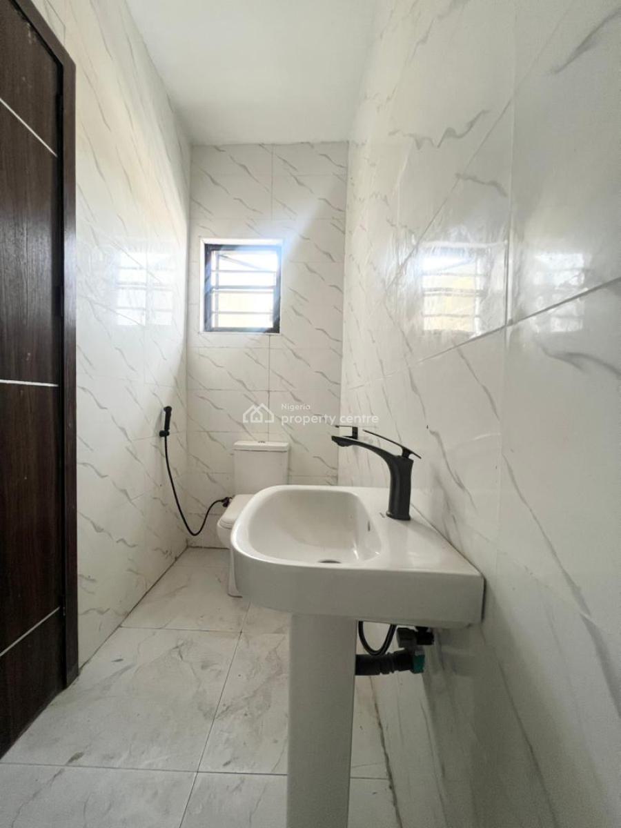 Brand New 2 Bedroom Apartment, Lekki Phase 1, Lekki, Lagos, Flat / Apartment for Rent