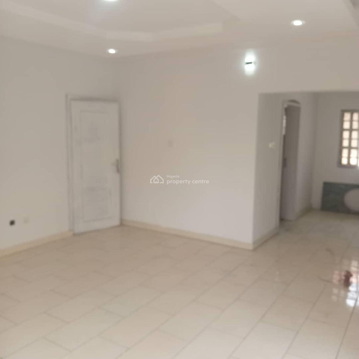 Newly Renovated 4 Bedroom Detached House in a Well Secured Estate, Vgc, Lekki Phase 2, Lekki, Lagos, Detached Duplex for Rent