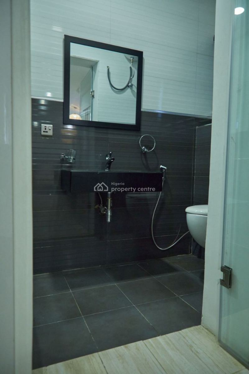 3 Bedroom Penthouse Apartment, Osapa, Lekki, Lagos, Flat / Apartment for Sale