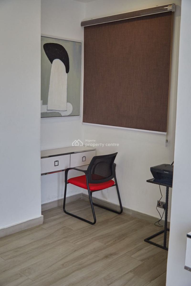 3 Bedroom Penthouse Apartment, Osapa, Lekki, Lagos, Flat / Apartment for Sale