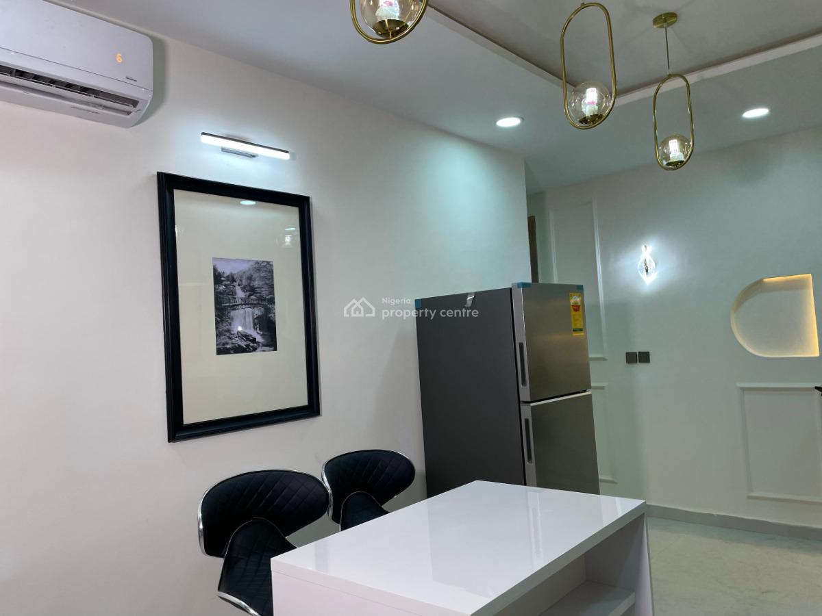 Executive 2-bedroom Apartment, Gra, Ikeja, Lagos, Flat / Apartment Short Let