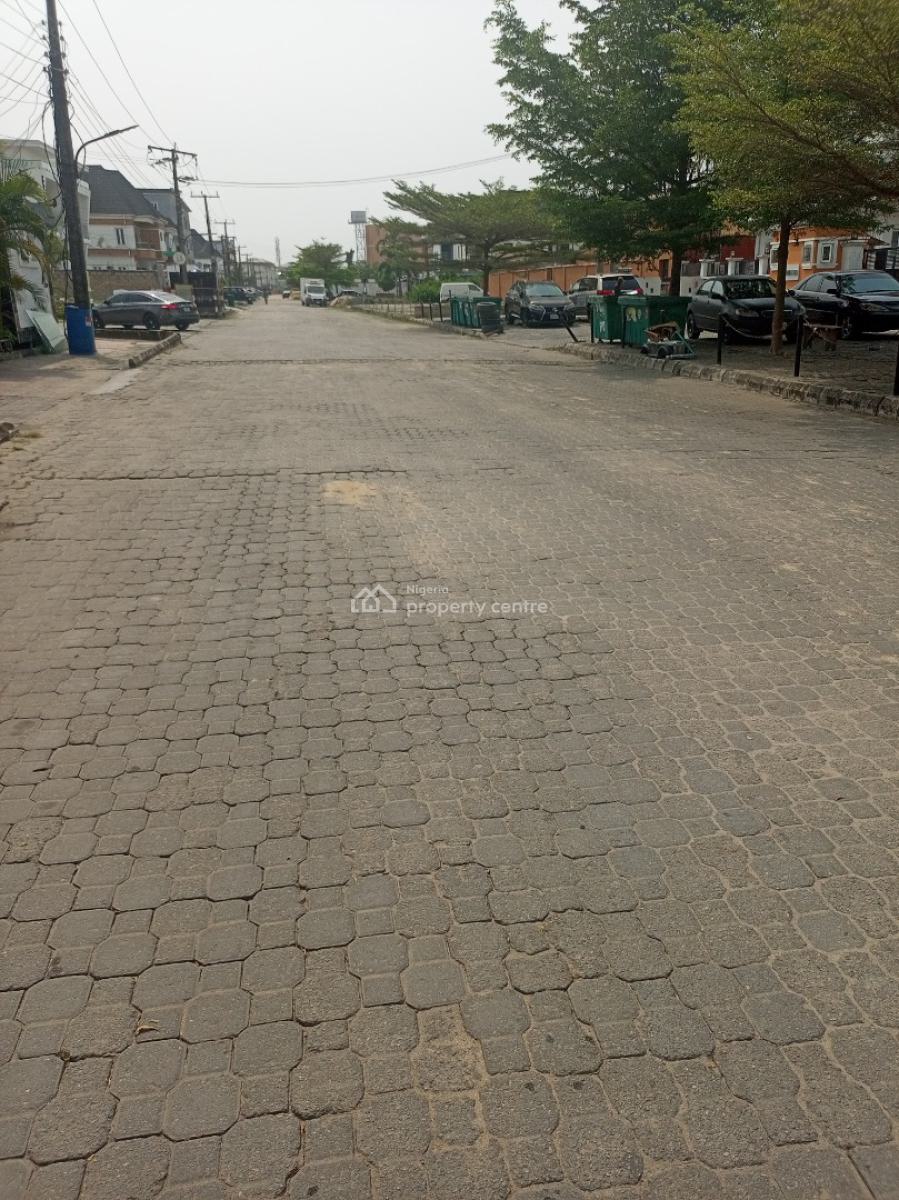 Serviced 3 Bedroom Luxury Apartment with Bq, Oral Estate, Ikota, Lekki, Lagos, Flat / Apartment for Rent