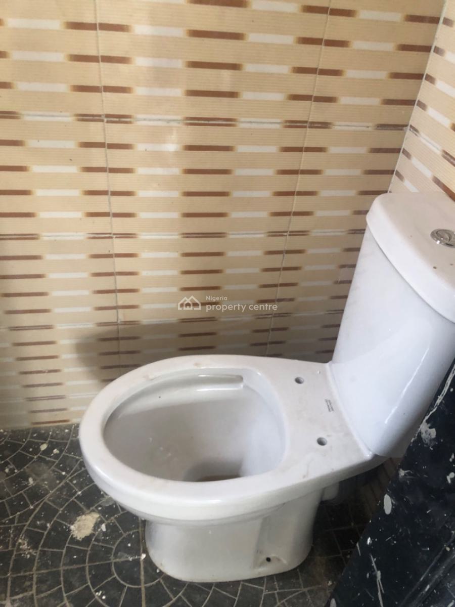 Lovely 2bedroom at Makogi Magboro, Makogi Magboro, Magboro, Ogun, Flat / Apartment for Rent