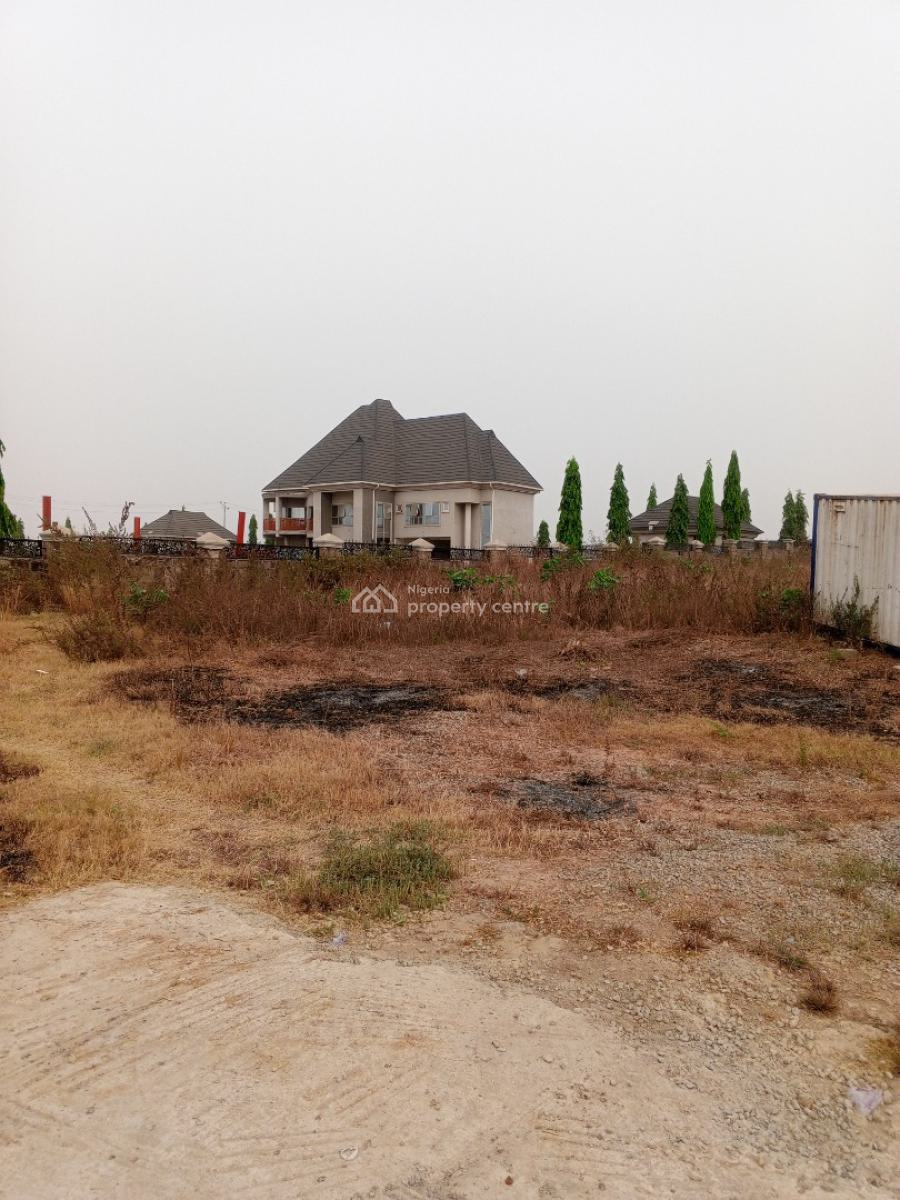 Massive 3,500sqm Commercial Plot  By Express Highway, Kubwa, Abuja, Commercial Land for Sale