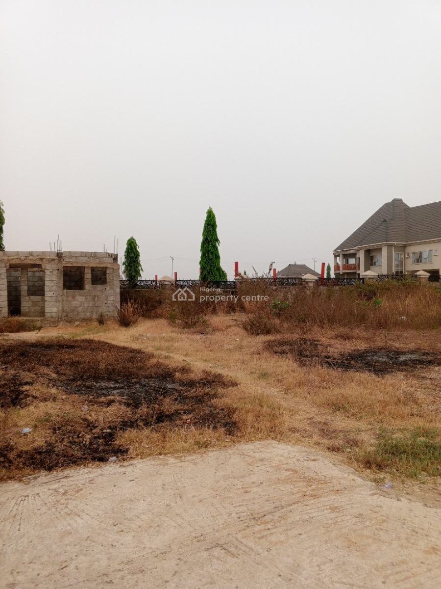 Massive 3,500sqm Commercial Plot  By Express Highway, Kubwa, Abuja, Commercial Land for Sale