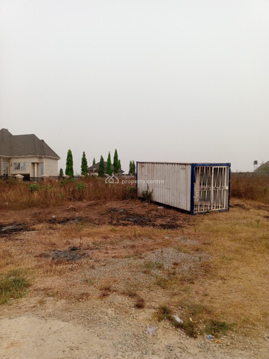 Massive 3,500sqm Commercial Plot  By Express Highway, Kubwa, Abuja, Commercial Land for Sale