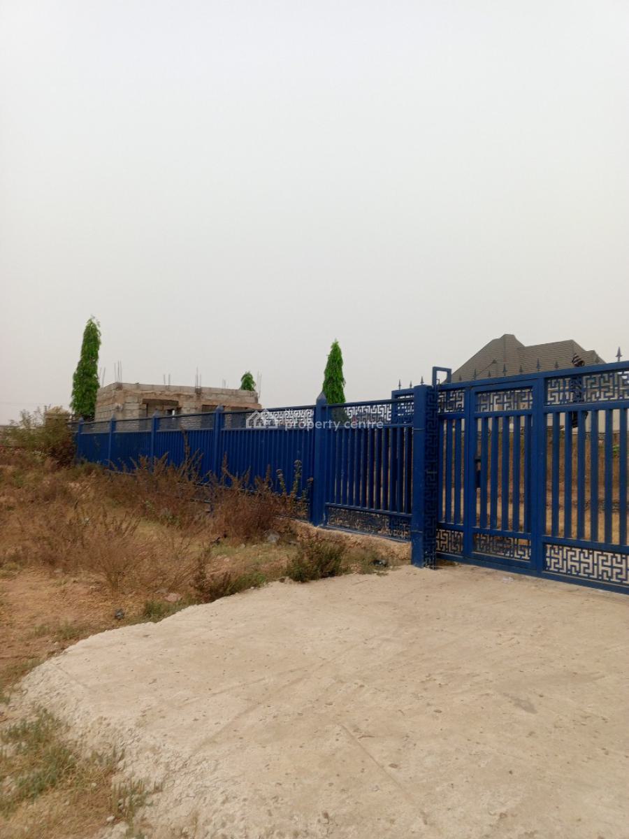Massive 3,500sqm Commercial Plot  By Express Highway, Kubwa, Abuja, Commercial Land for Sale