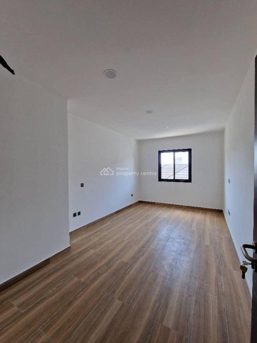 Exquisite 3 Bedroom Apartment with a Bq., Ikoyi, Lagos, Flat / Apartment for Rent