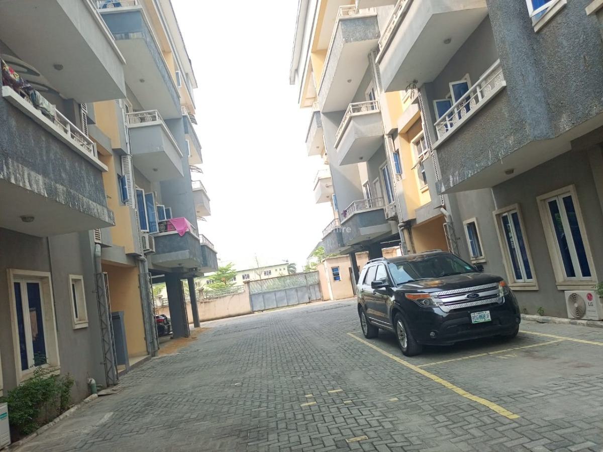Serviced 3 Bedrooms Flat with Bq in Pristine Condition (unfurnished), Oral Estate, By Chevron Toll Gate, Lekki, Lagos, Flat / Apartment for Rent