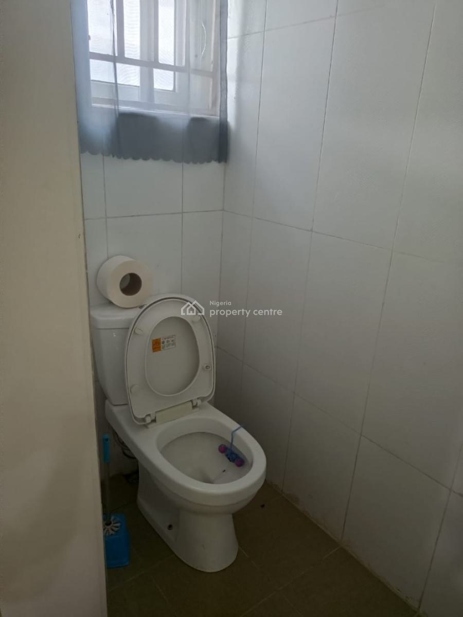 Serviced 3 Bedrooms Flat with Bq in Pristine Condition (unfurnished), Oral Estate, By Chevron Toll Gate, Lekki, Lagos, Flat / Apartment for Rent