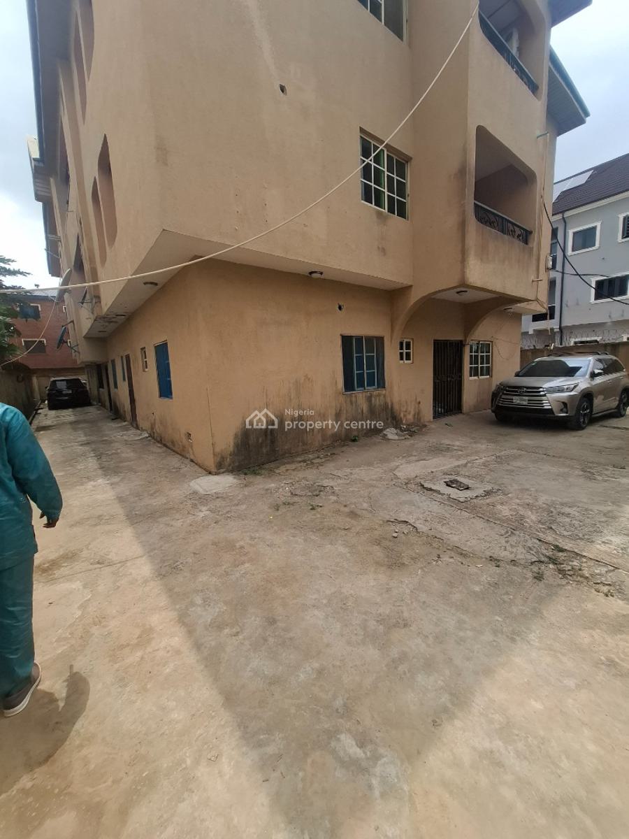Block of 6 Units of 3-bedroom Flats on a Full Plot of Land.  Locatio, Ajali Street, Ajao Estate, Lagos 📄 Title: Certificate of, Isolo, Lagos, Block of Flats for Sale
