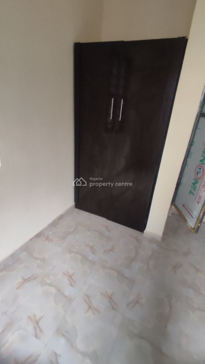 Top Luxury 2 Bedroom Apartment, Ogombo, Ajah, Lagos, Flat / Apartment for Rent
