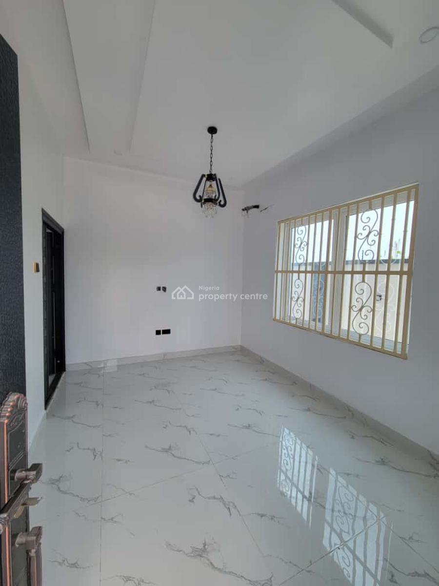Spacious 5-bedroom Fully Detached Duplex with Bq  Location: Ikota Gra,, Lekki Schem 2 Estate, Ajah, Lagos, Detached Duplex for Rent