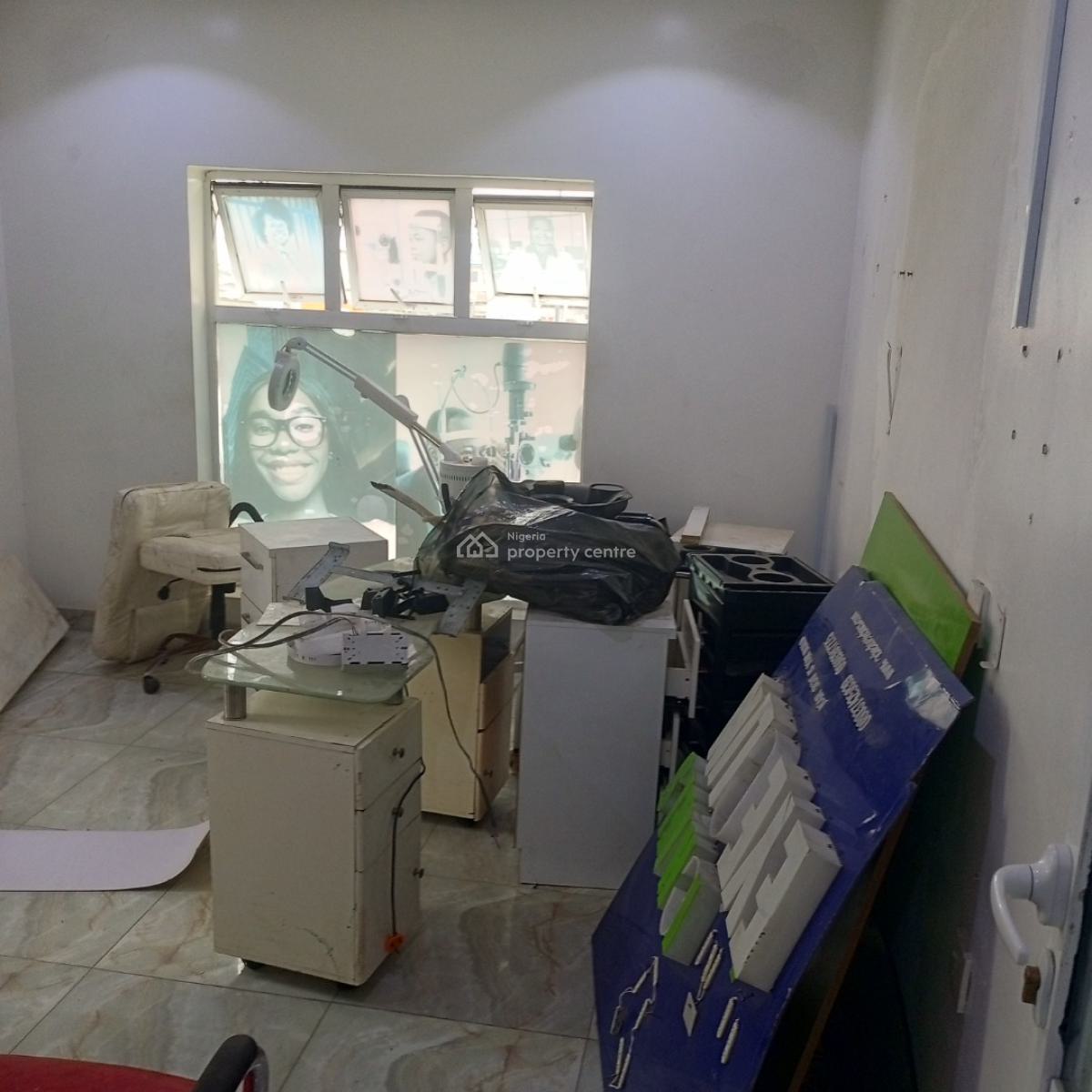 a Sharp and Spacious Shop Facing The Lekki-epe Expressway Road, Sangotedo Ajah-lekki, Sangotedo, Ajah, Lagos, Shop for Rent